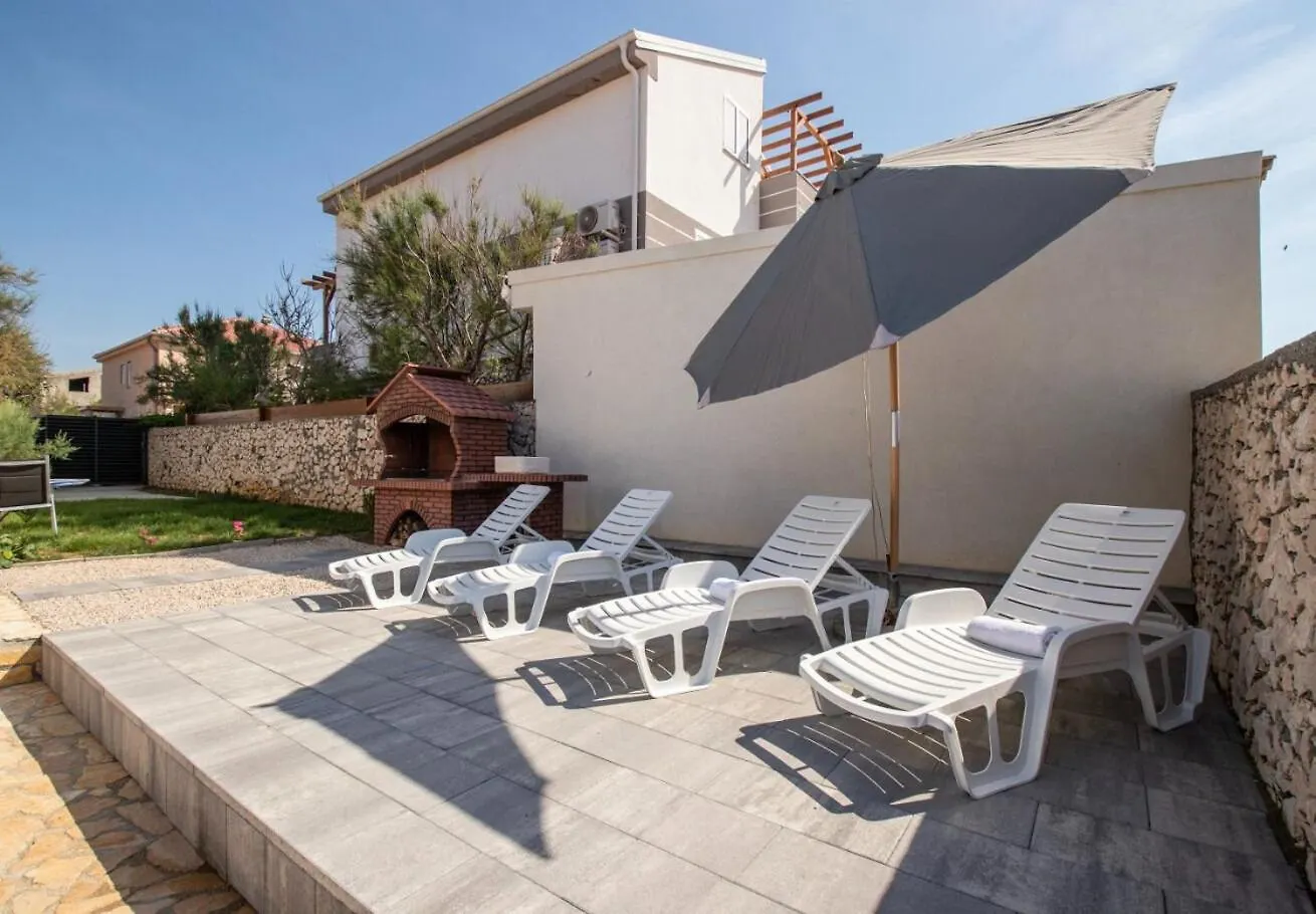 Holiday Home Dali - With Pool Razanac