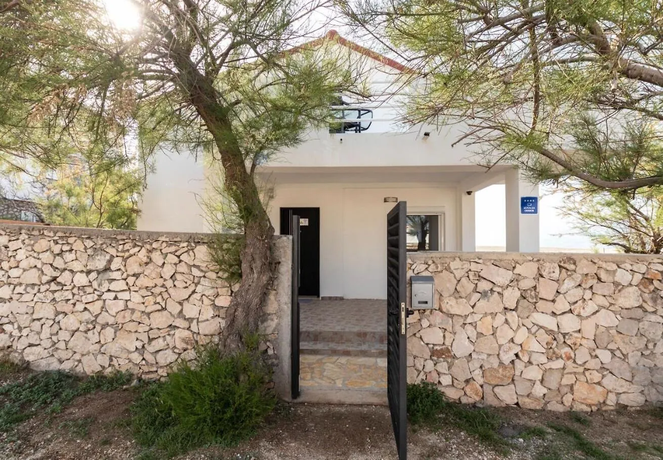 Holiday Home Dali - With Pool Razanac